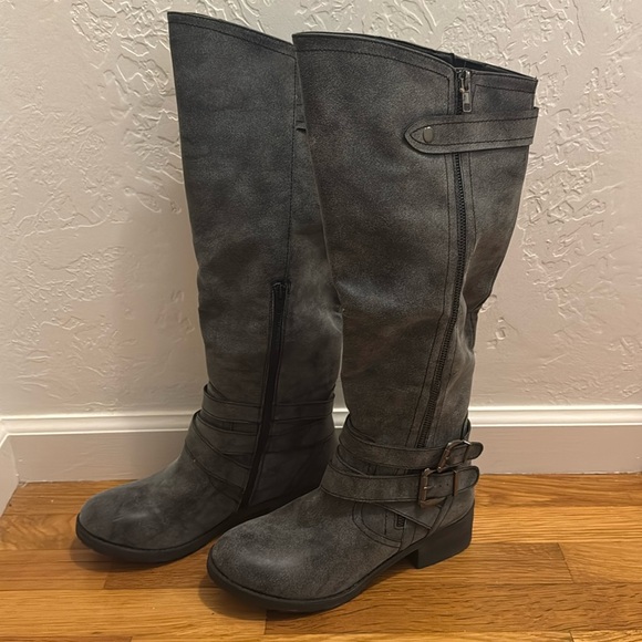 Gray Knee High Boot Combat Riding‎ Size 10 Shoe Dazzle Neely New Casual Festival - Picture 1 of 8